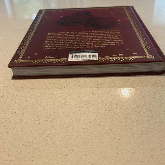 Harry Potter Magical Places from the Films Hogwarts, Diagon Alley & Beyond - Picture 11 of 17